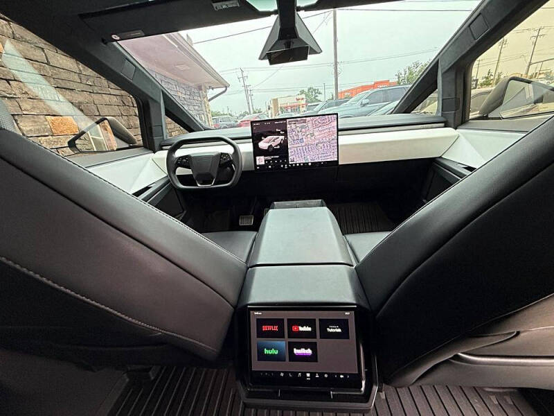 2024 Tesla Cybertruck