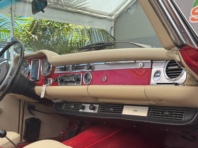 1969 Mercedes-Benz 280-Class