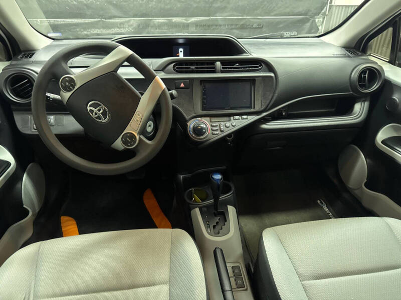 2014 Toyota Prius c One