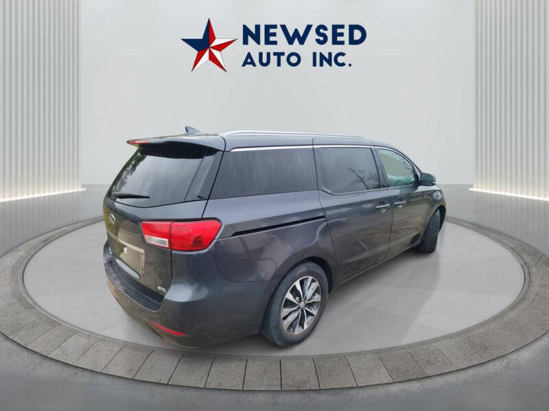 2016 Kia Sedona
