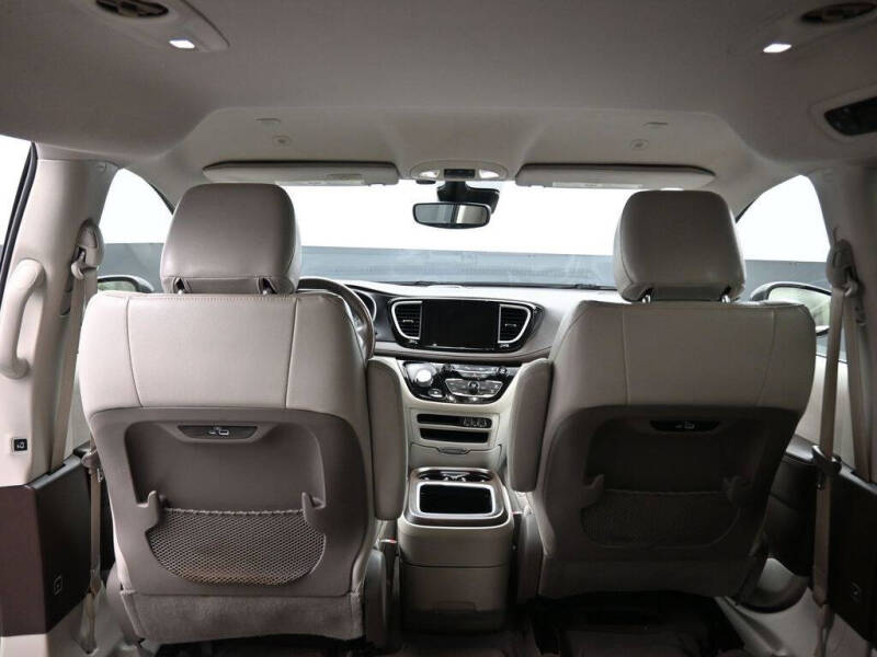 2021 Chrysler Pacifica Hybrid Touring L