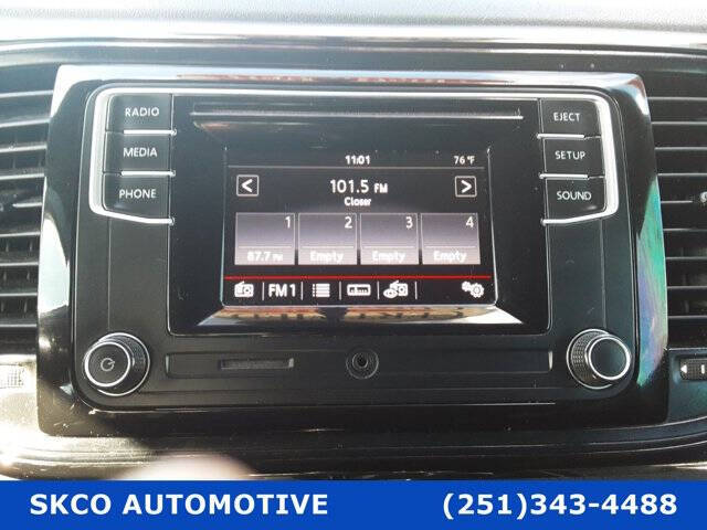 2017 Volkswagen Beetle 1.8T S