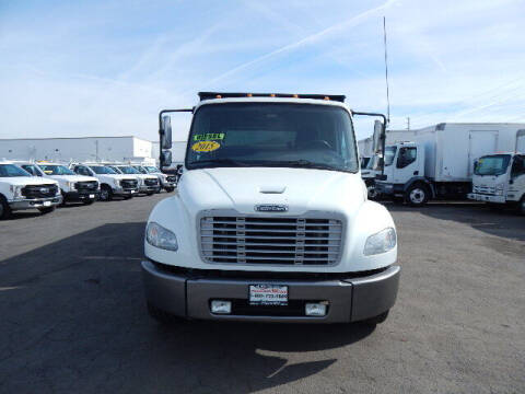 2015 Freightliner M2 106