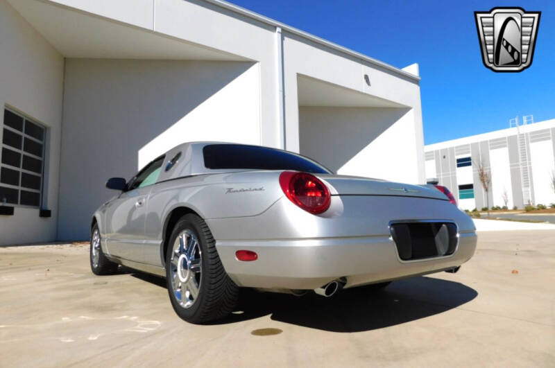 2005 Ford Thunderbird Deluxe