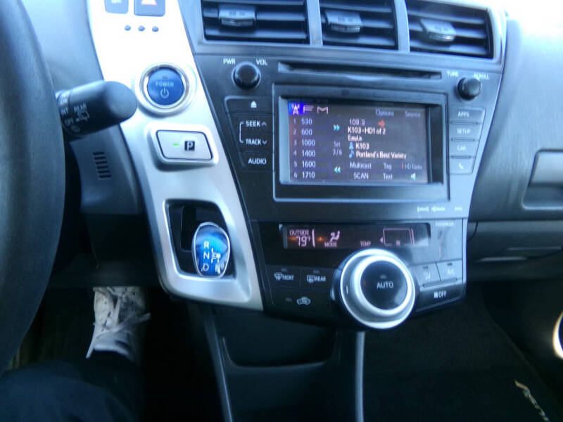 2012 Toyota Prius v Five