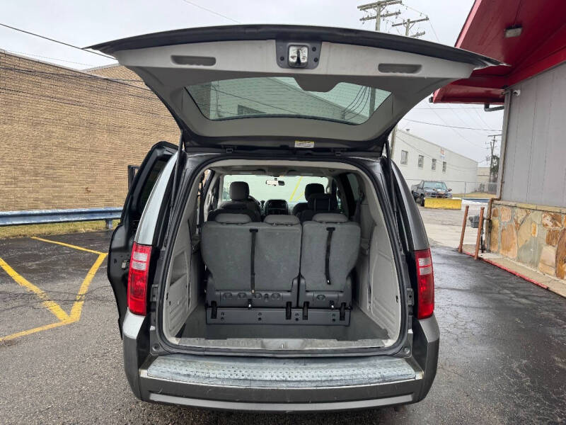 2009 Dodge Grand Caravan SE