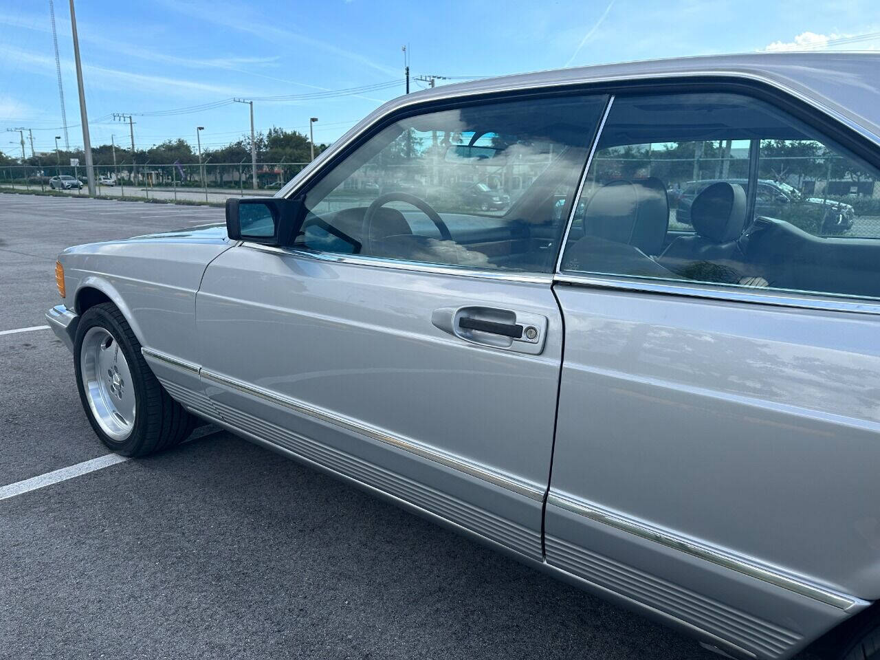 1985 Mercedes-Benz 500-Class  - $17,900