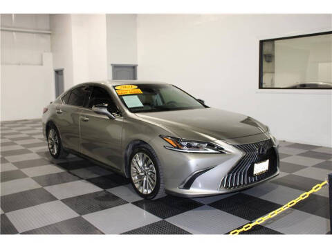 2021 Lexus ES 300h Luxury