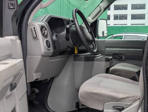 2012 Ford E-Series
