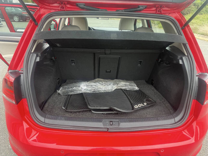 2015 Volkswagen Golf TSI SE