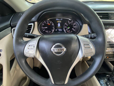 2016 Nissan Rogue SV