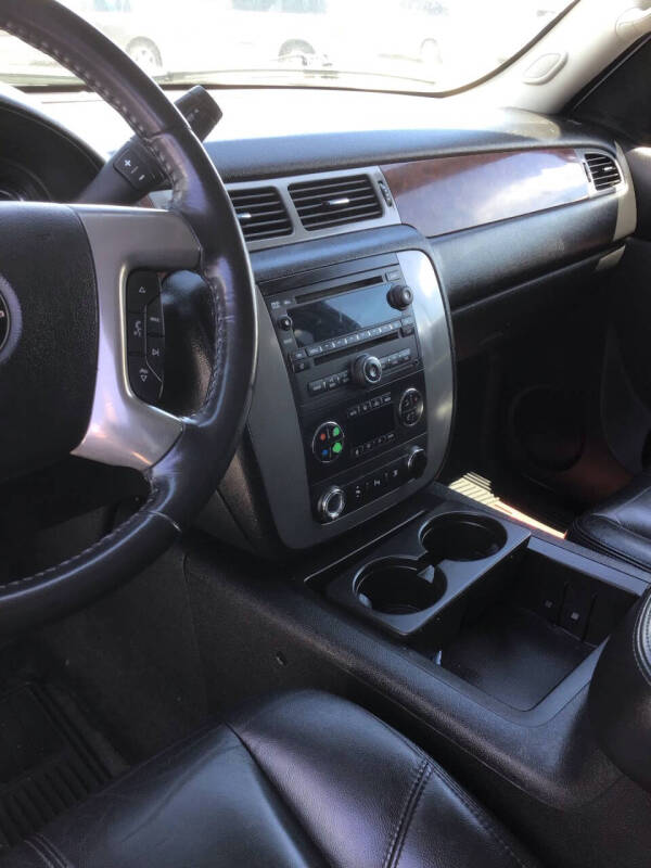 2011 GMC Yukon XL SLT