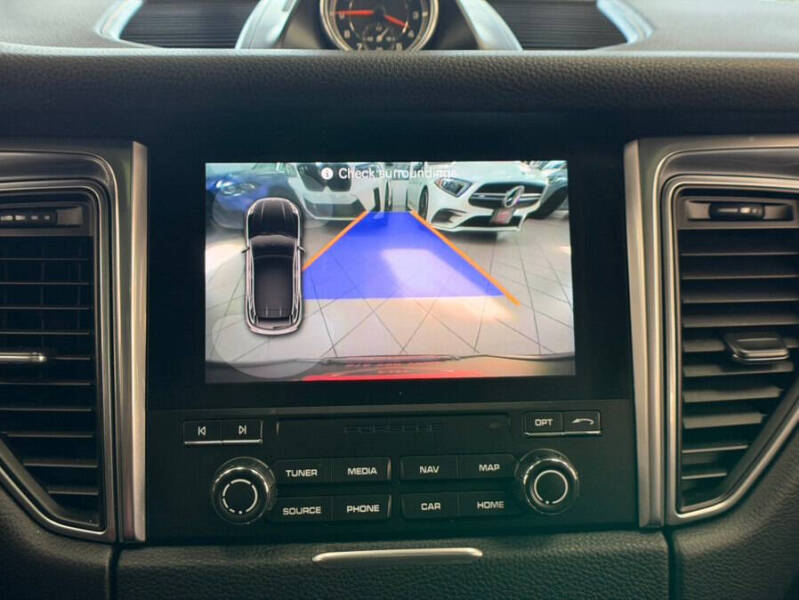 2018 Porsche Macan