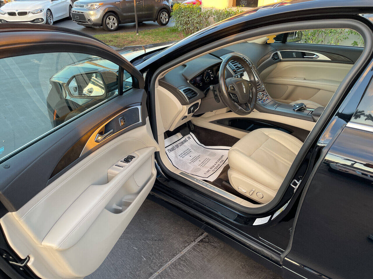 2017 Lincoln MKZ Sedan - $15,900