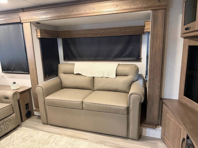2024 Alliance RV Paradigm