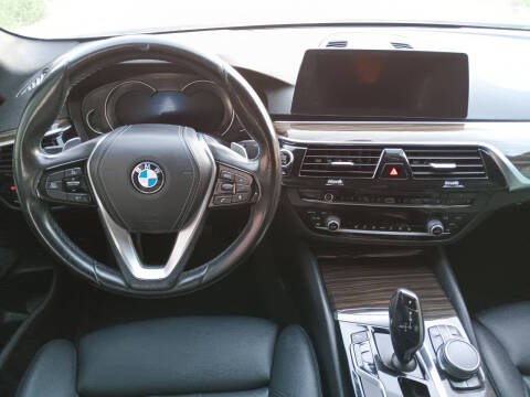 2018 BMW 5 Series 530i