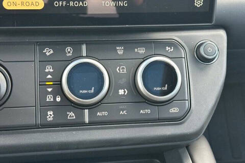 2026 Land Rover Defender 110 P300 S