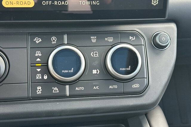 2026 Land Rover Defender 110 P300 S