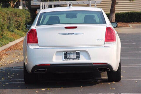 2019 Chrysler 300 Limited