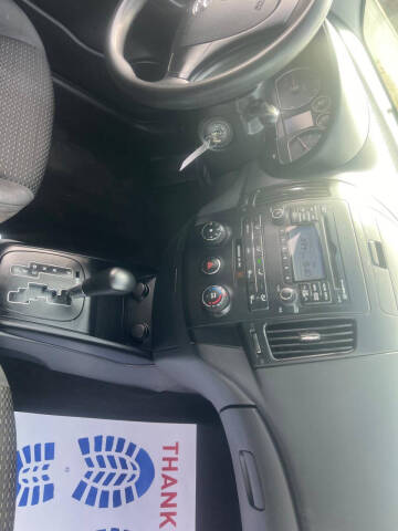 2011 Hyundai Elantra Touring GLS