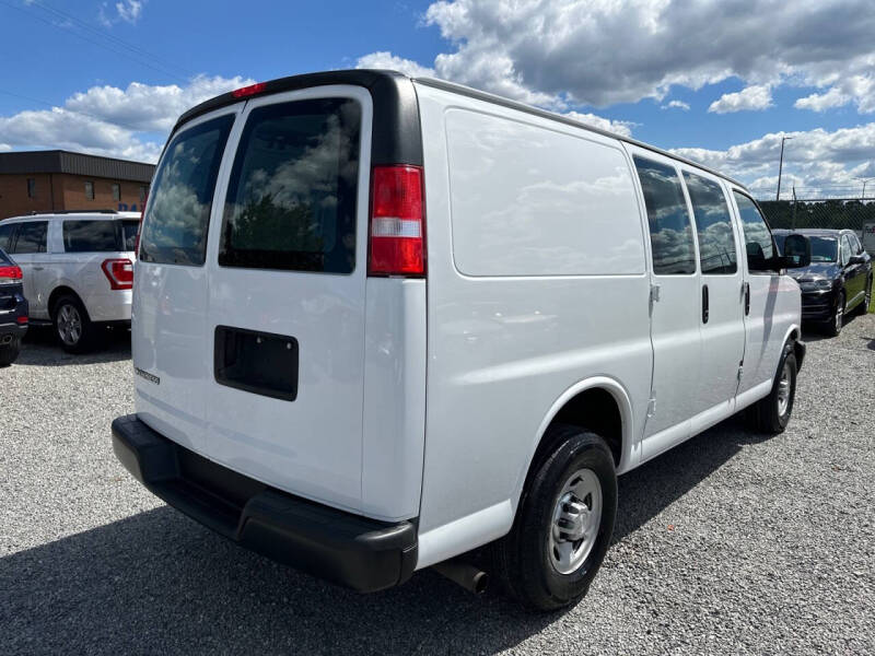 2017 Chevrolet Express 2500