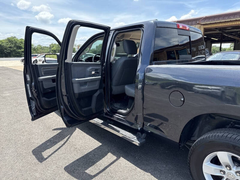 2016 RAM 1500 SLT