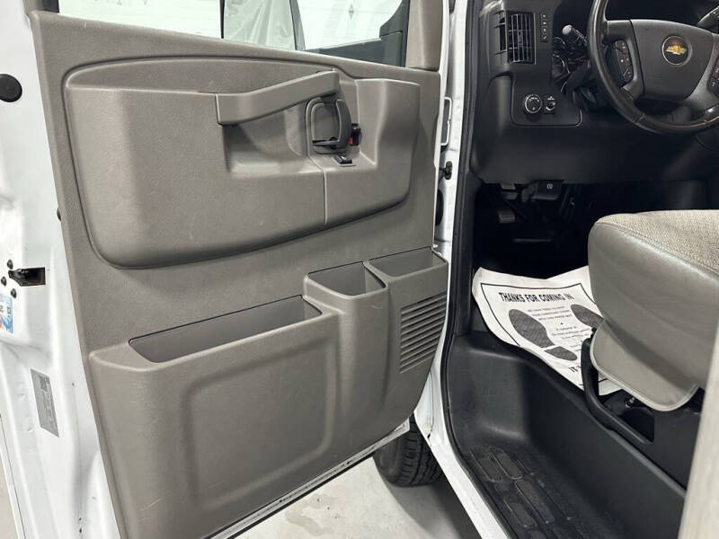 2022 Chevrolet Express 3500