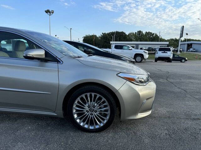 Used 2017 Toyota Avalon Limited with VIN 4T1BK1EB1HU256098 for sale in Independence, KS