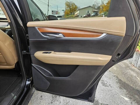 2017 Cadillac XT5 Platinum