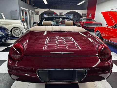 2004 Ford Thunderbird Deluxe