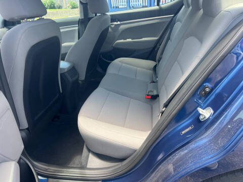 2020 Hyundai Elantra SE