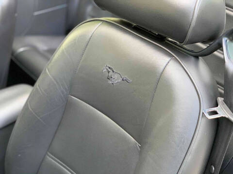 2003 Ford Mustang Premium