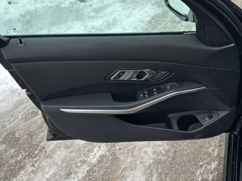 2023 BMW 3 Series 330i