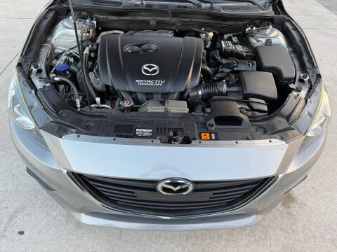 2015 Mazda MAZDA3 i Sport