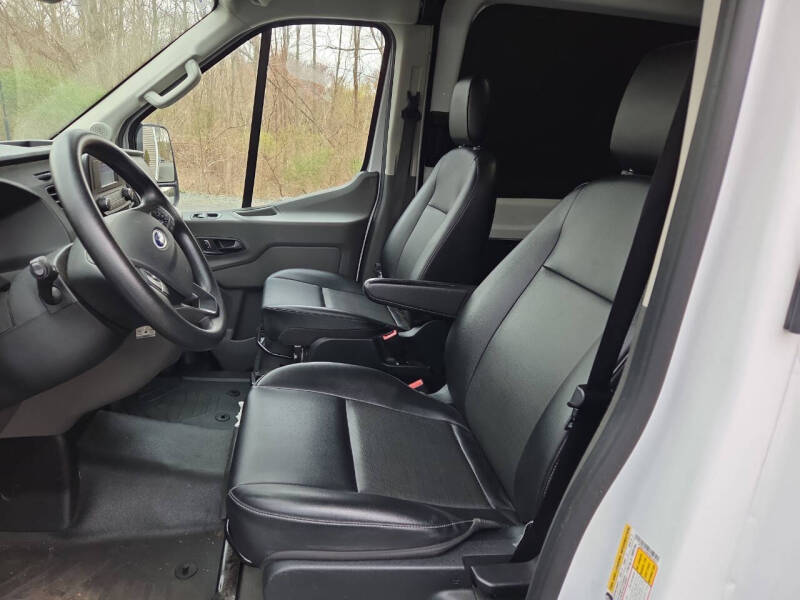 2023 Ford Transit 250