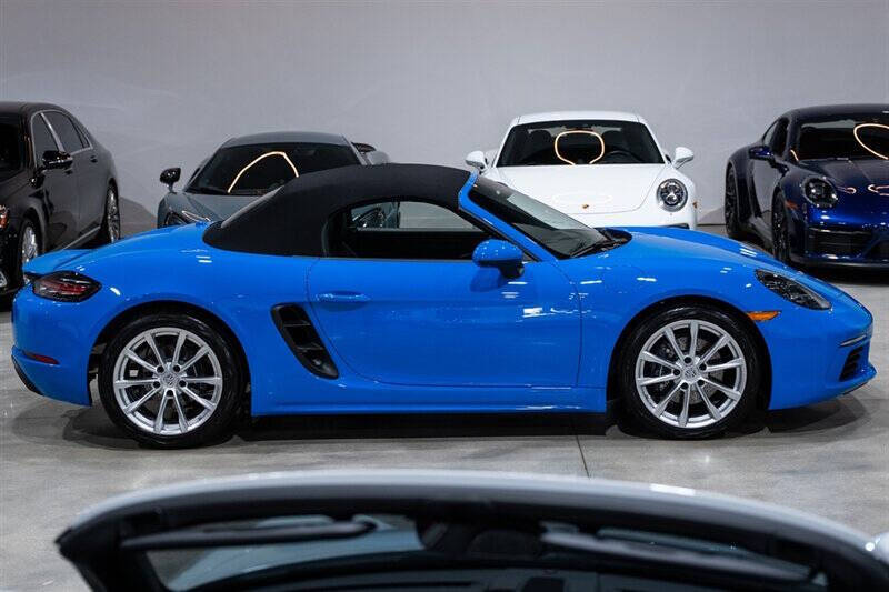 2022 Porsche 718 Boxster
