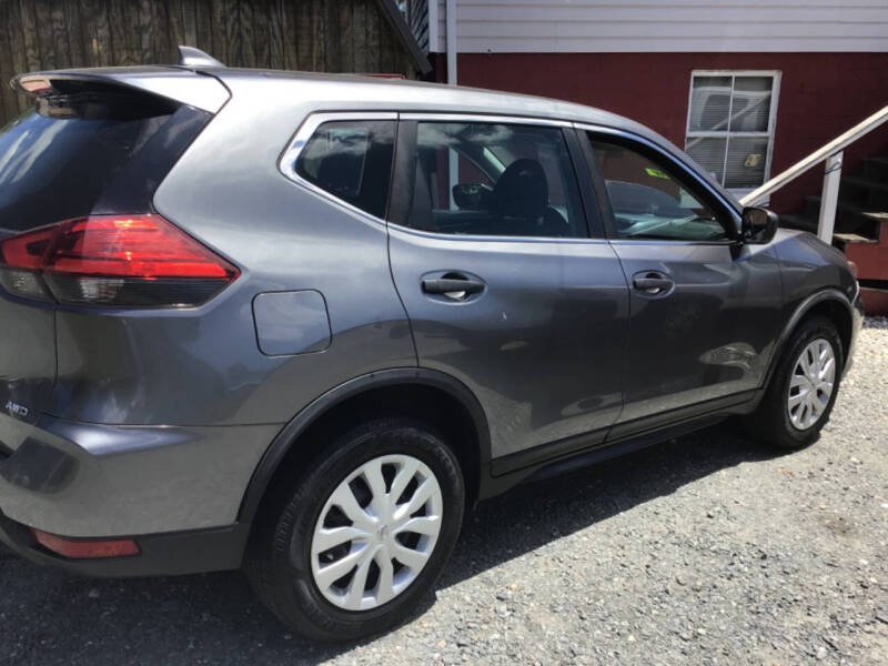 2017 Nissan Rogue SV