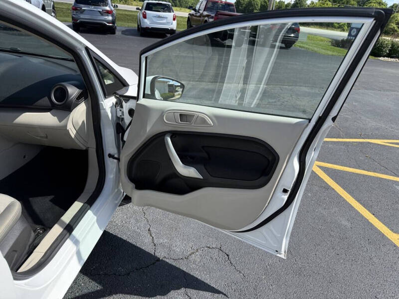 2013 Ford Fiesta SE