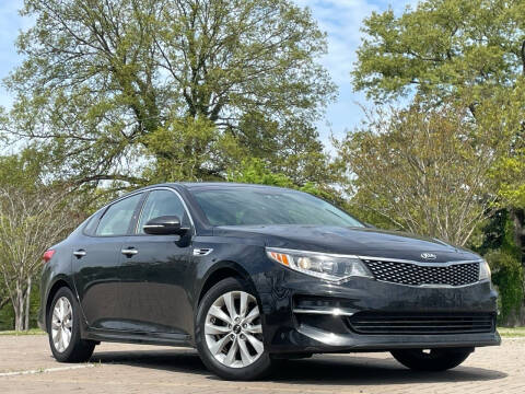 2018 Kia Optima for sale at PFA Autos in Union City GA