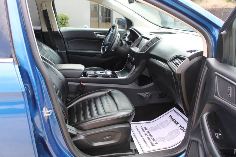 2020 Ford Edge