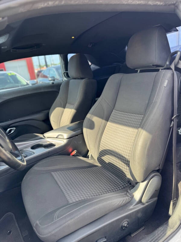2019 Dodge Challenger SXT