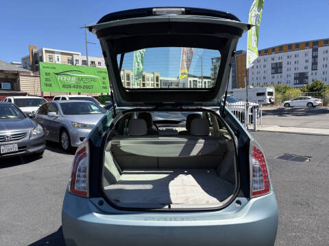 2014 Toyota Prius Three