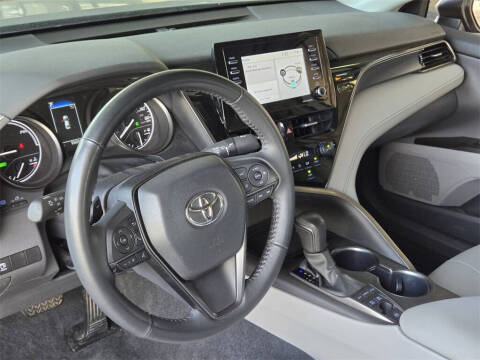 2024 Toyota Camry Hybrid SE