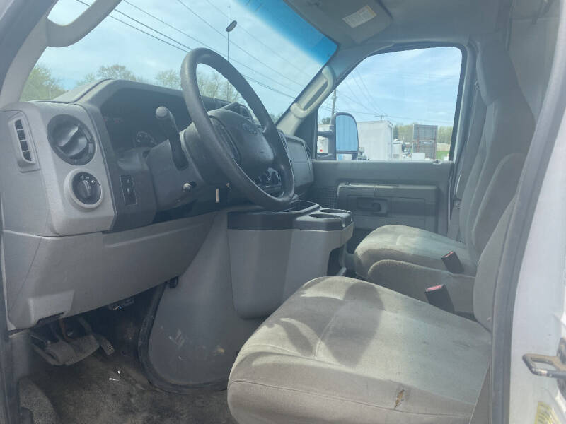 2016 Ford E-Series E-350 SD