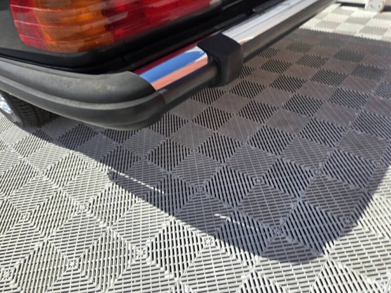 1987 Mercedes-Benz 560-Class 560 SL