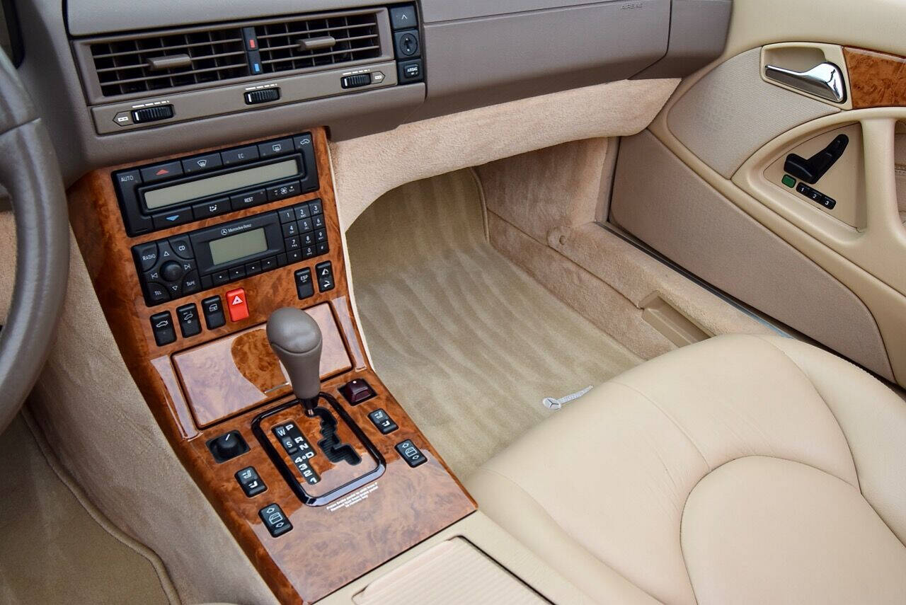 1999 Mercedes-Benz SL-Class 71