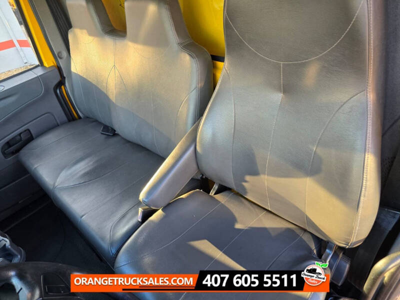 2019 International DuraStar 4300