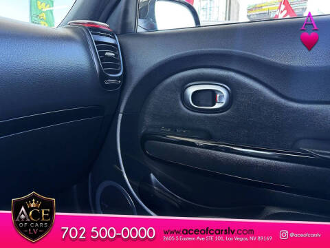 2015 Kia Soul +