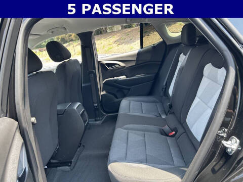 2025 Chevrolet Trax LS