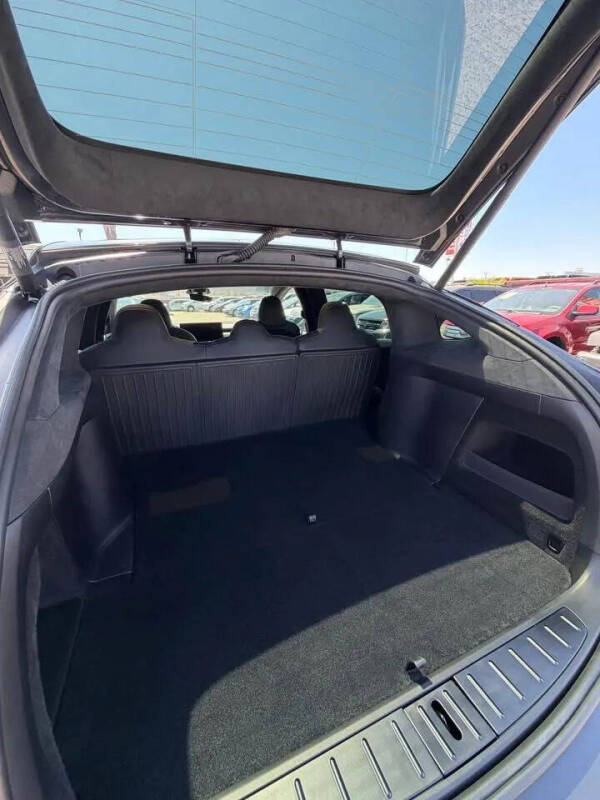 2025 Tesla Model X